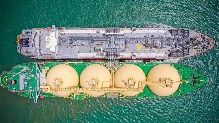 Argentina's Enarsa gets offers for LNG cargo tender