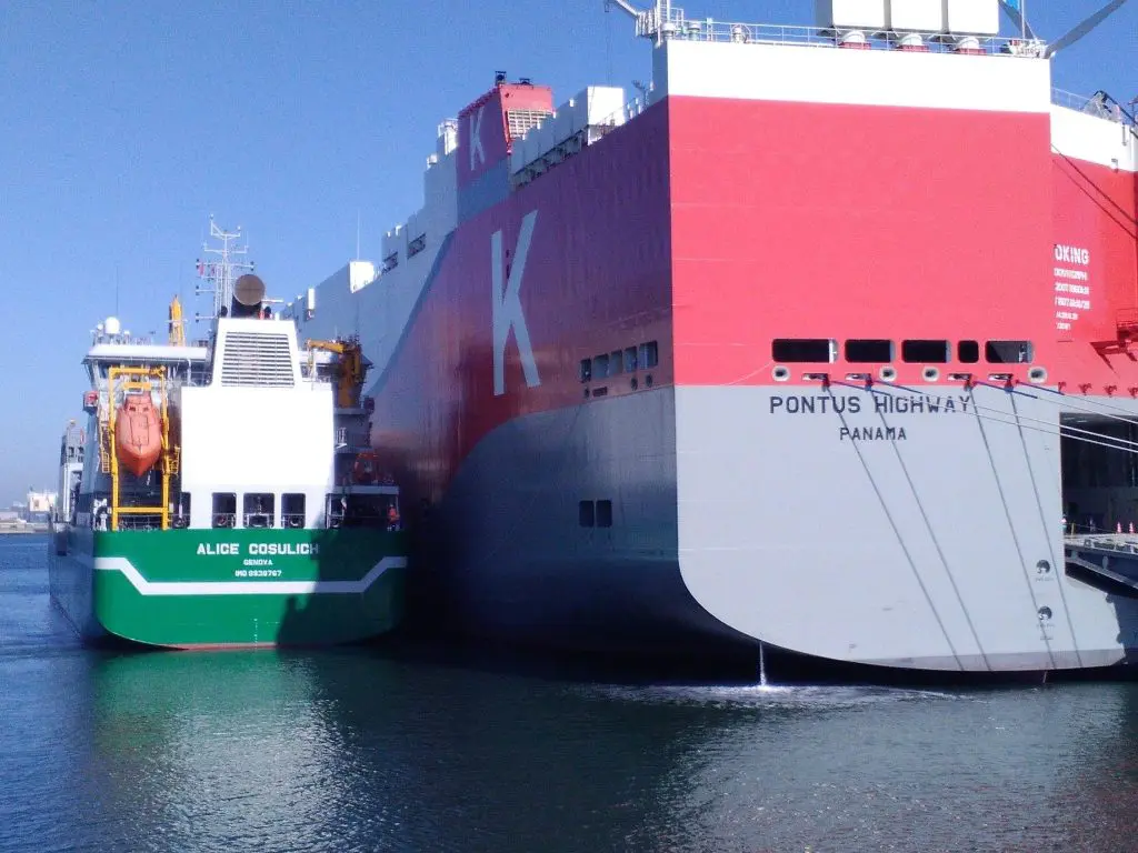 Titan, K Line complete first LNG bunkering op under new term contract