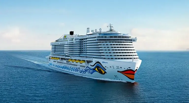 Carnival orders two LNG-powered cruise ships at Fincantieri