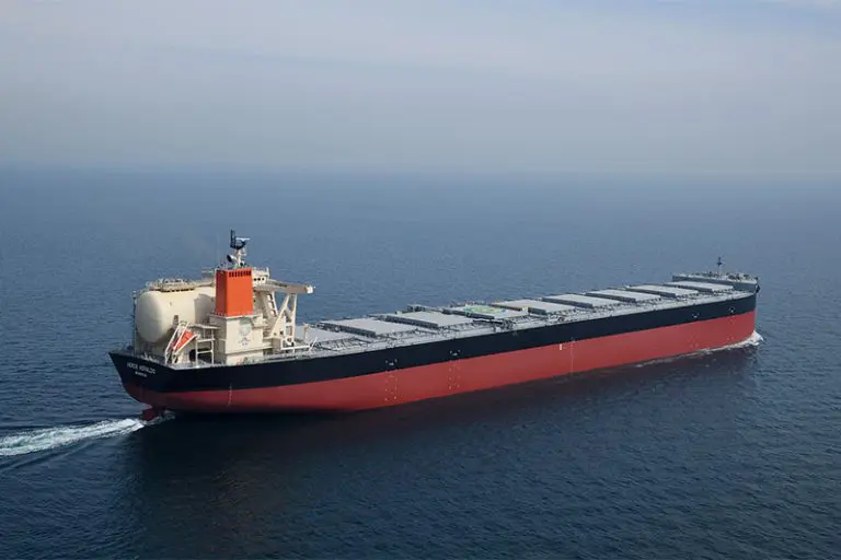 MOL's LNG-powered bulker to start work with JFE Steel