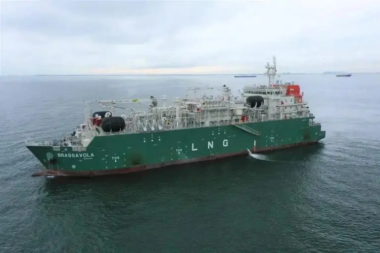 Singapore's MPA plans LNG reloading trials this year