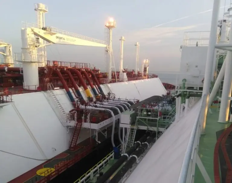 Snam’s Ravenna FSRU wraps up first STS LNG transfer