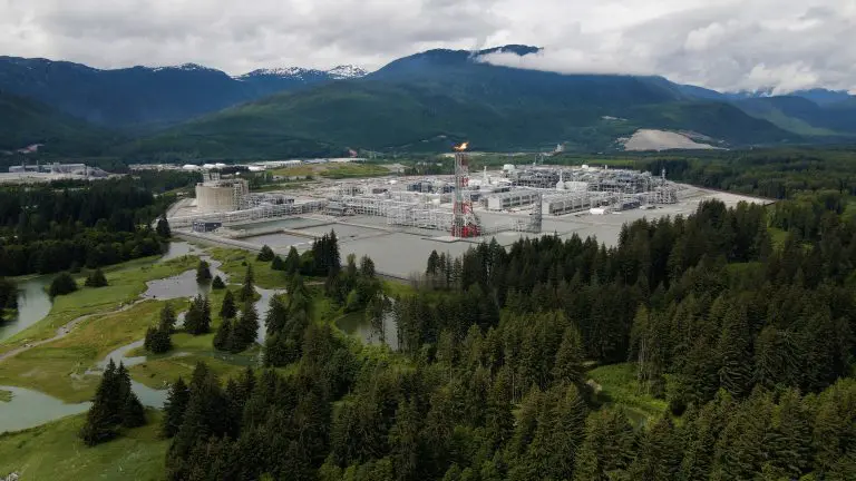 Shell's LNG Canada expansion project to get boost from government