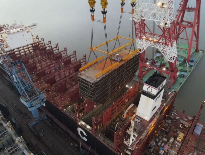 World's first LNG containership retrofit sets out for trials