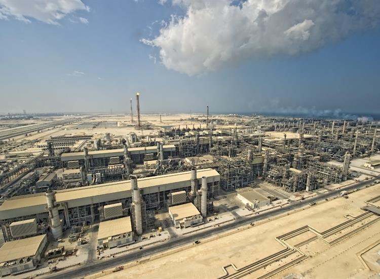 Qatar Petroleum inks deal with Vitol for Bangladesh LNG supply