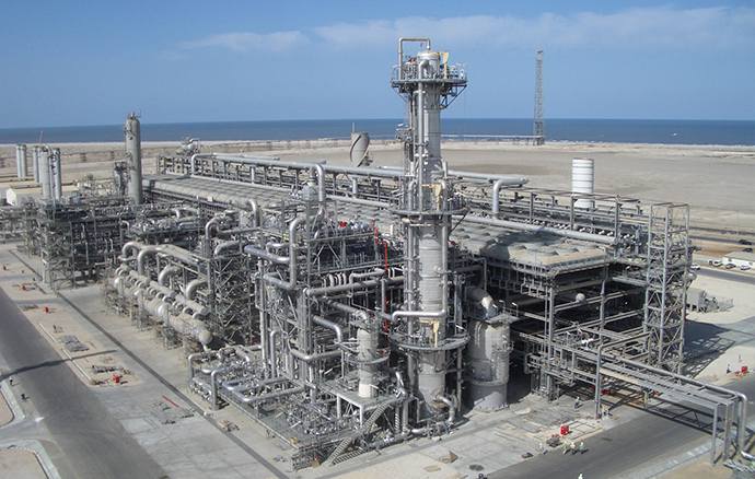 Eni and partners finalize Damietta LNG deal