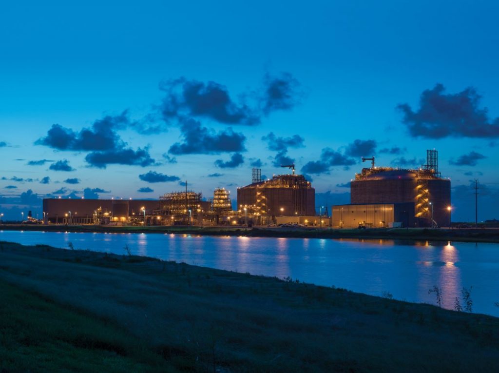 US weekly LNG exports drop to 21 cargoes