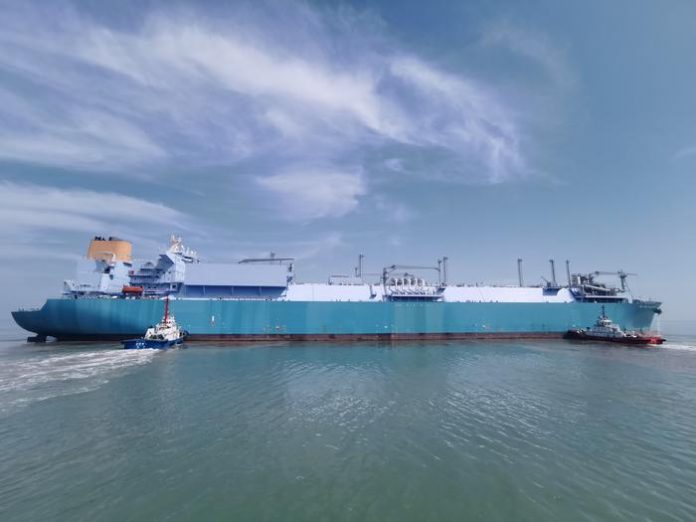 China boosts LNG imports in June