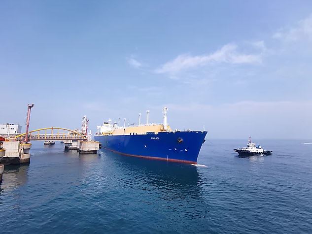 Shell says inks first term contract for carbon-neutral LNG with PetroChina