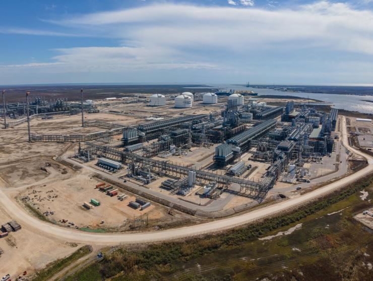 US weekly LNG exports rise to 25 cargoes