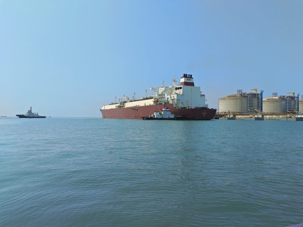 China’s January-September LNG imports down 20.2 percent