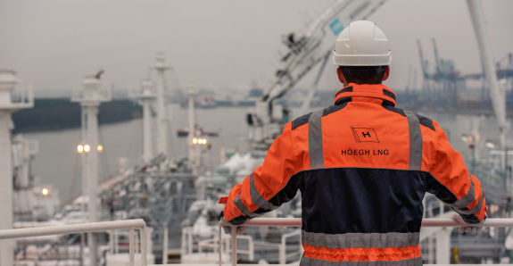 Hoegh wraps up purchase of CoolCo's LNG carrier