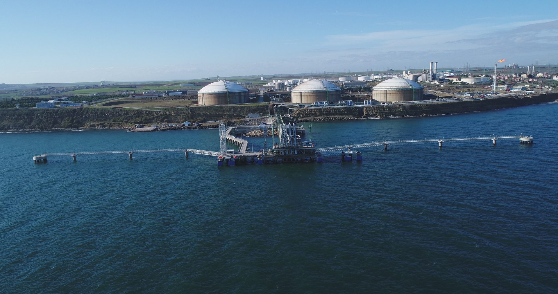 Turkey's Botas pens gas supply deal with Hungary's MVM