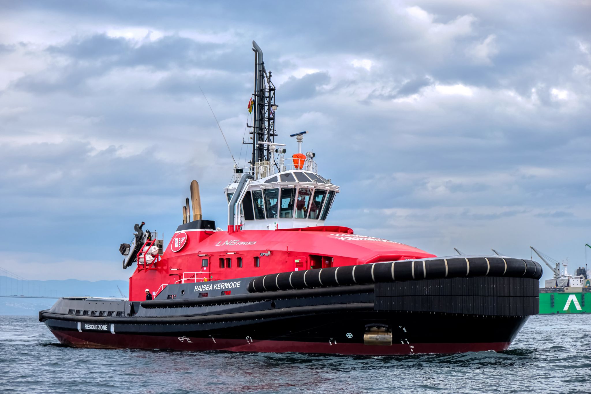 HaiSea Marine takes delivery of its first LNG-powered tug