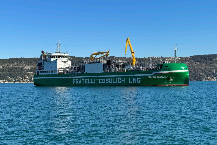 Fratelli Cosulich charters second LNG bunkering ship to Petronas