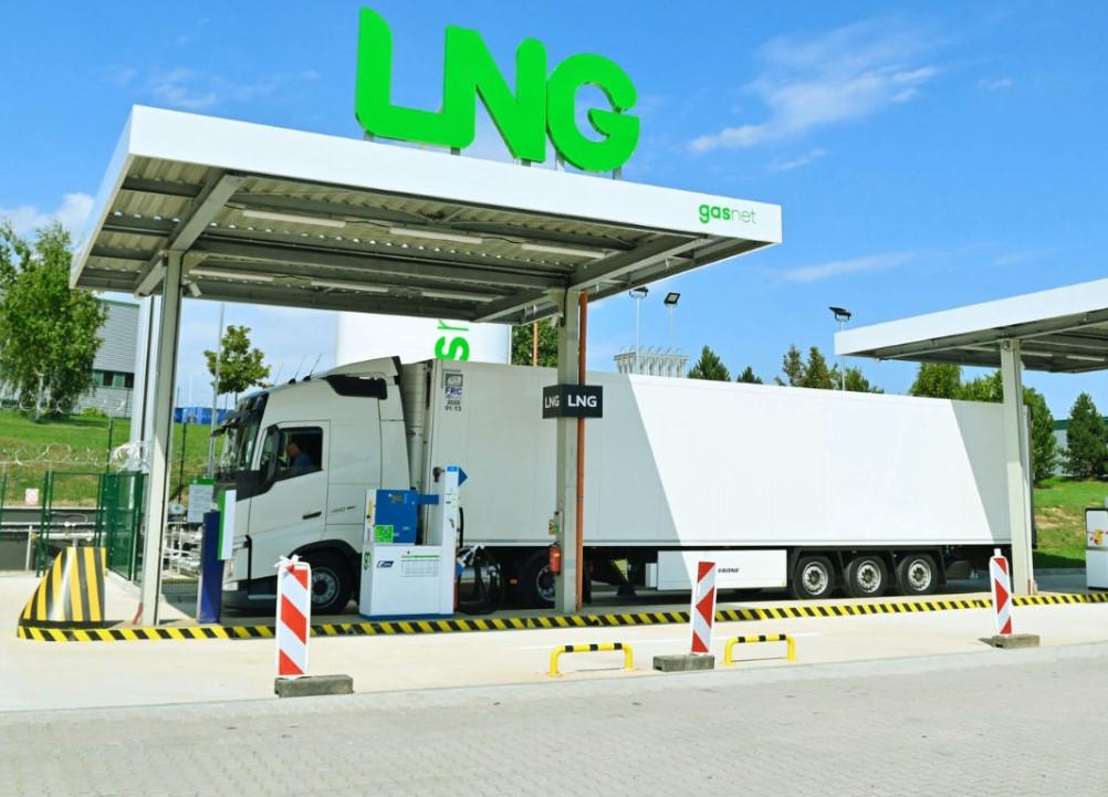 CEZ to buy 55.2 percent stake in GasNet