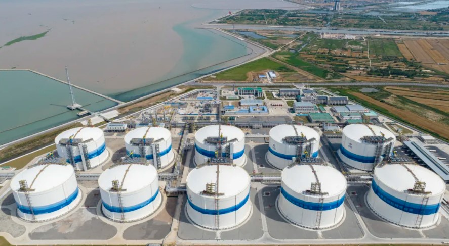 CNOOC says launches China's largest LNG storage base