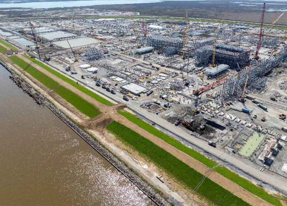 Sempra to sell minority stake in Sempra Infrastructure