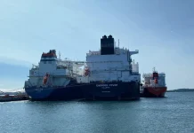 Deutsche ReGas plans to reinstall second Mukran FSRU