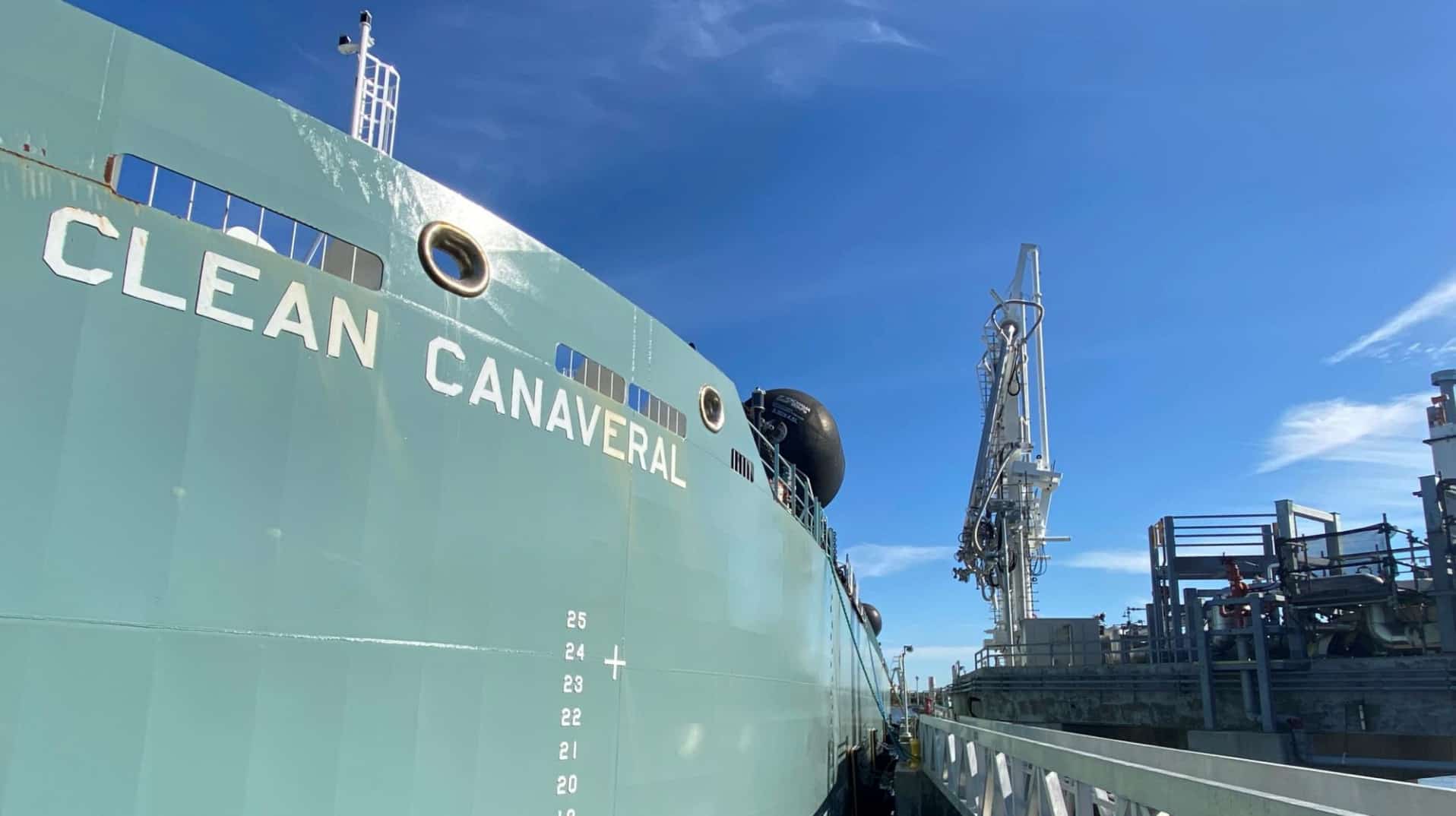Seaside’s LNG bunkering barge wraps up 200th operation