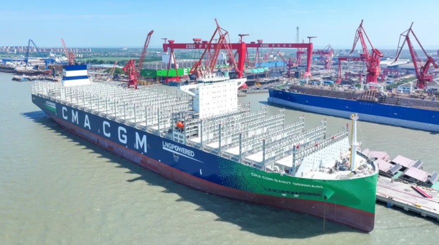 Hudong-Zhonghua hands over another LNG-powered giant to CMA CGM
