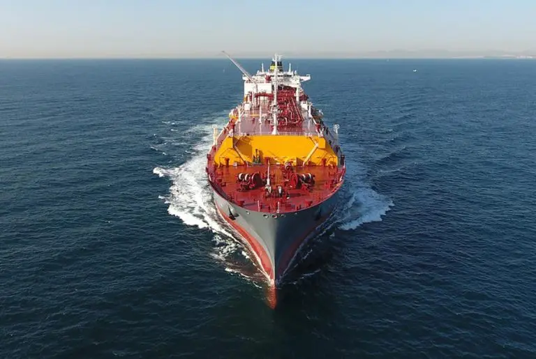 TotalEnergies reports higher LNG sales, lower earnings