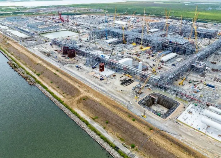Sempra takes FID on Port Arthur LNG expansion