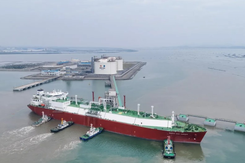 China's Yangjiang LNG terminal gets first cargo