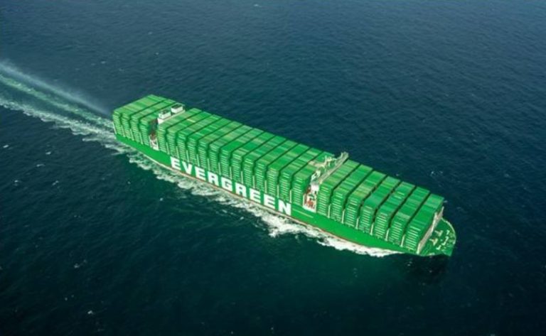 Evergreen to spend up to $2.87 billion on new LNG-powered containership order