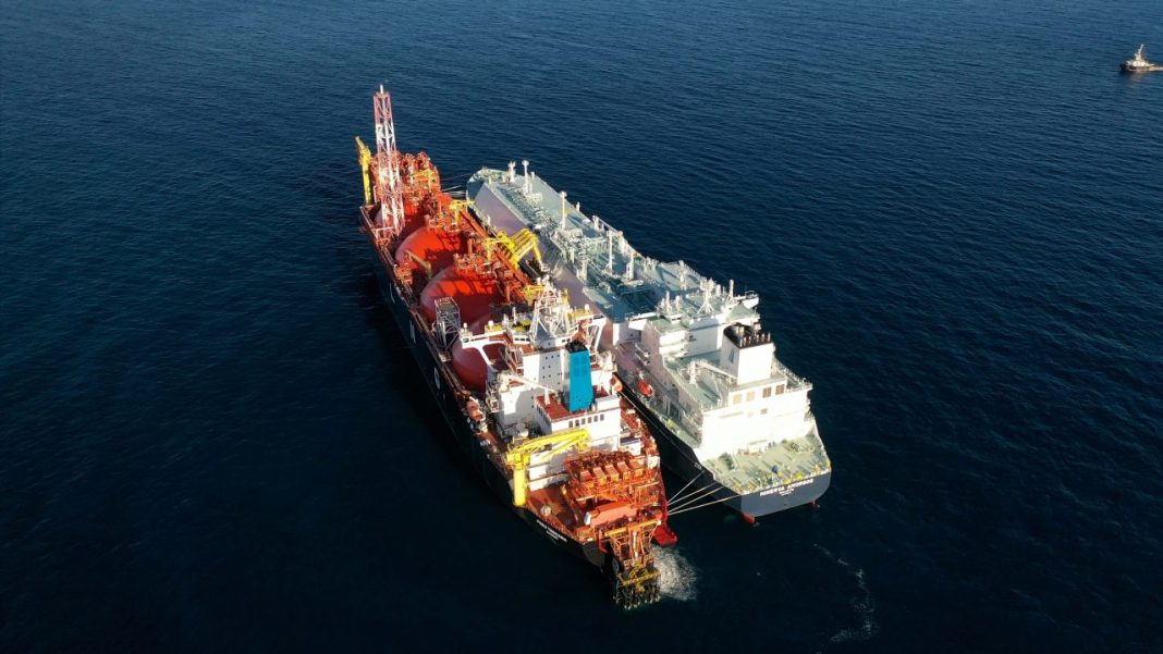 Snam to buy Igneo's stake in Italian FSRU operator