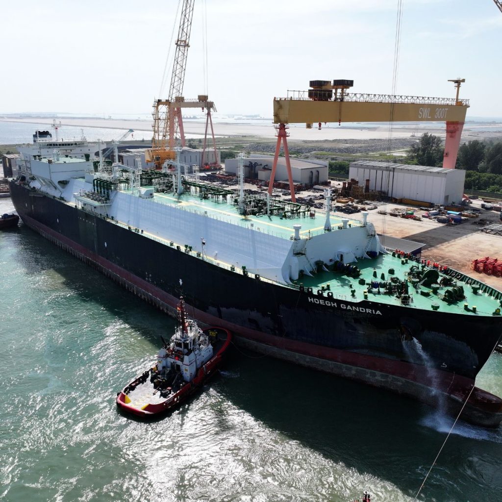 Seatrium kicks off FSRU conversion job for Hoegh Evi