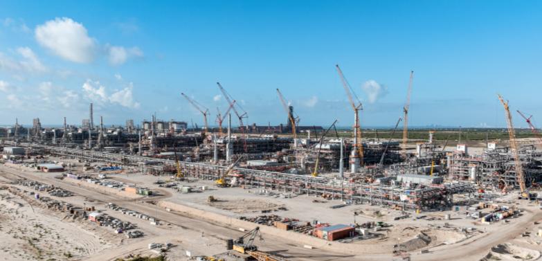 Cheniere says fifth Corpus Christi expansion train produces first LNG