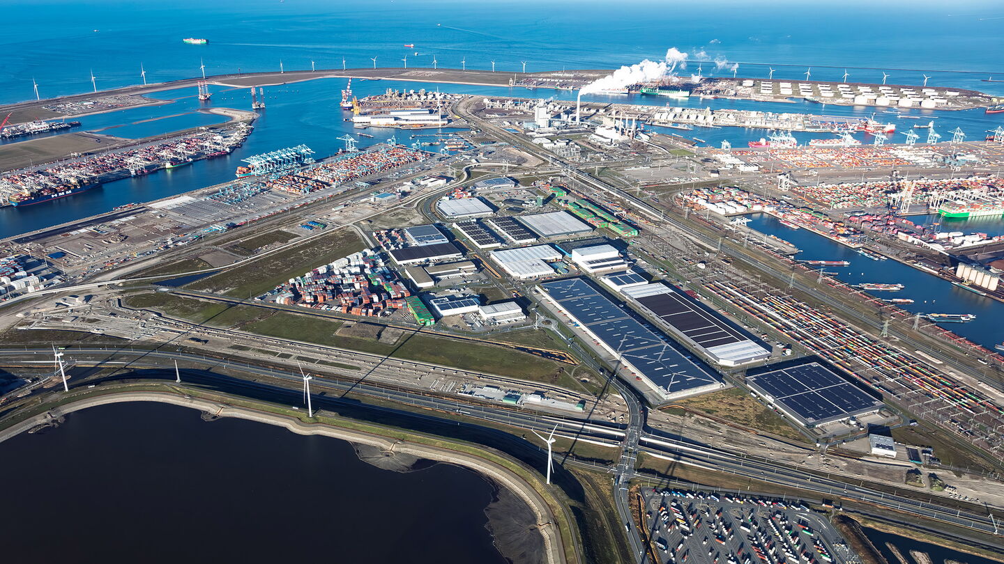 Rotterdam LNG throughput up 15.1 percent in 2025
