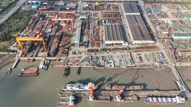 CMA CGM, Capital ink LoI with CIMC SOE for LNG bunkering vessels