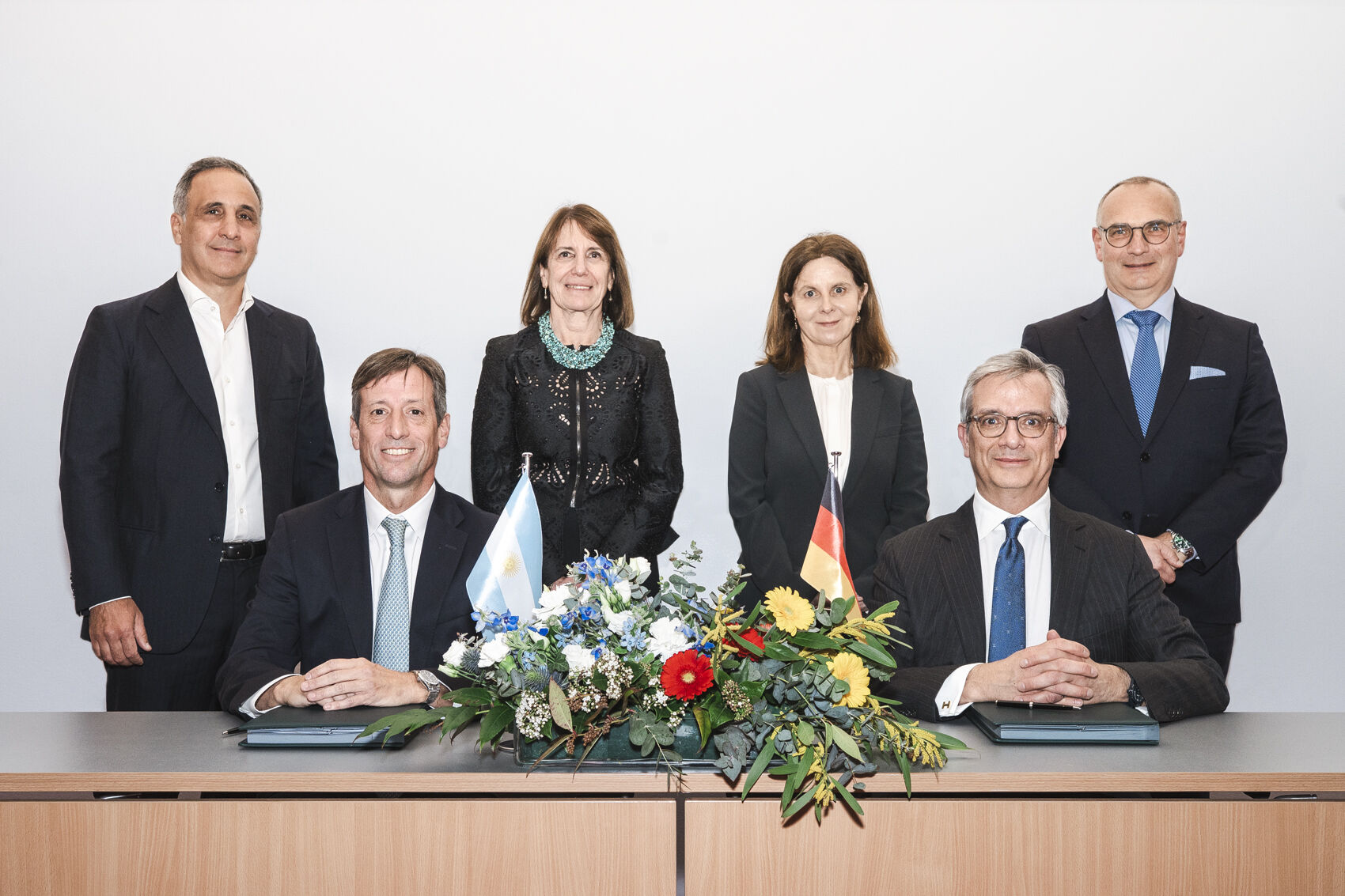 Germany's SEFE finalizes Argentina LNG deal