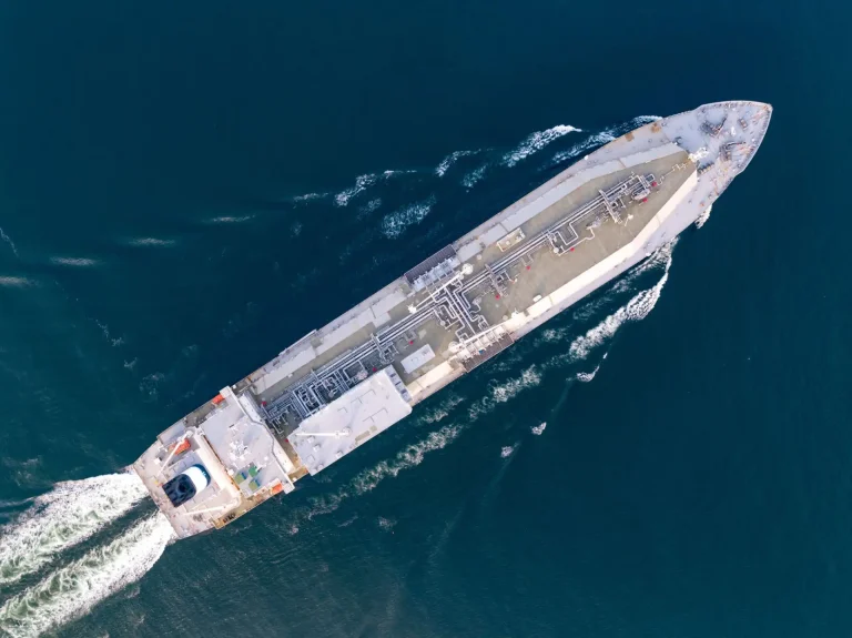Bangladesh seeks additional spot LNG cargoes
