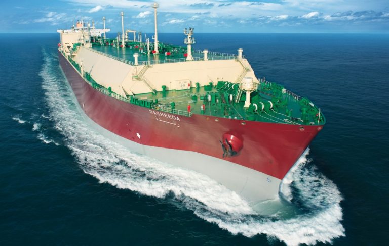 LNG carrier duo attempt to cross Hormuz