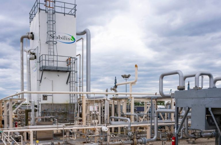 Stabilis terminates 10-year LNG bunkering deal