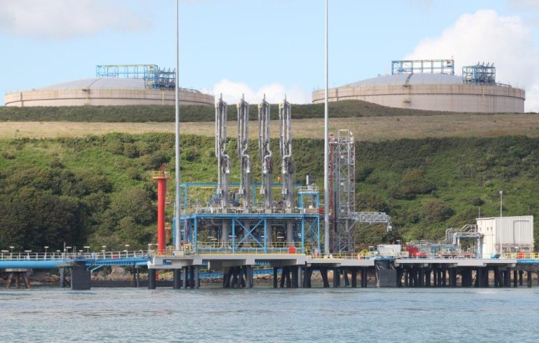 UK’s Dragon LNG terminal launches auction for regas capacity