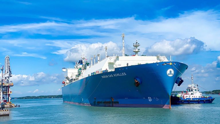 Shell, PV Gas seal LNG supply deal